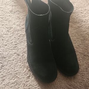 Black Suede Ankle Boots By Ugg 7